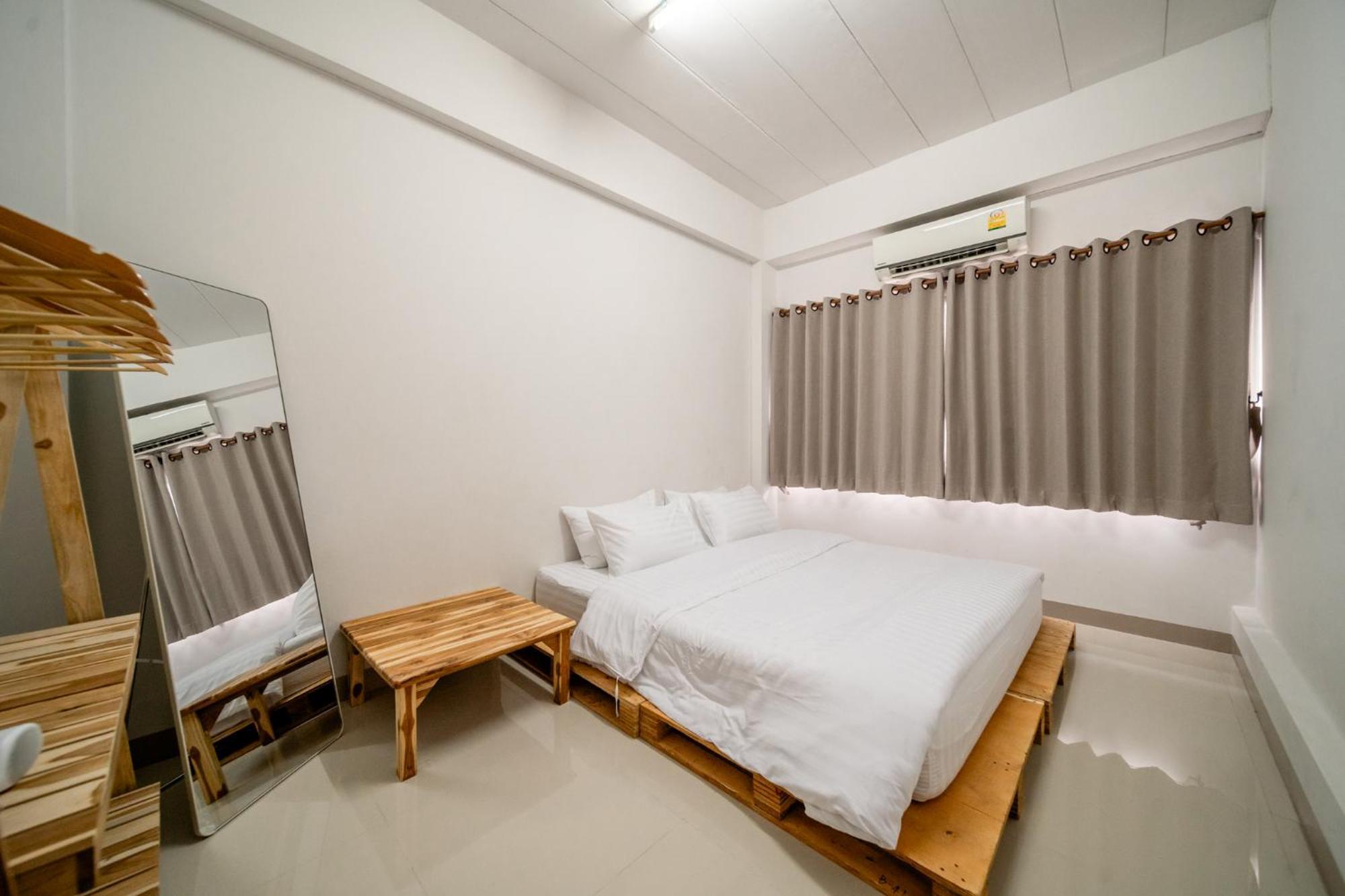 Socialer Coliving & Coworking Space Chiang Mai Exterior photo